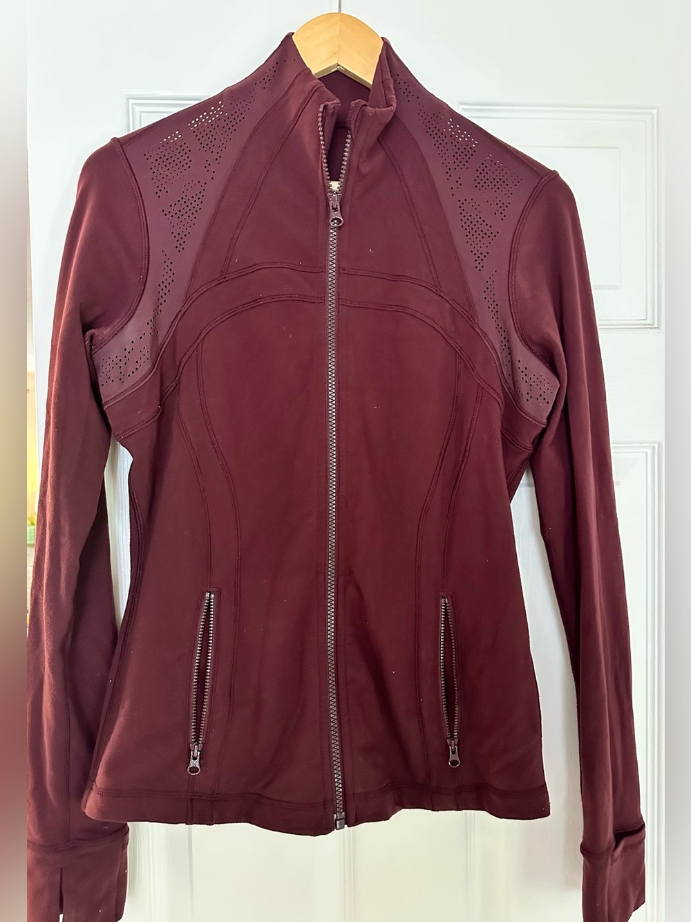 Lululemon Define Jacket *Laser Dot Maroon